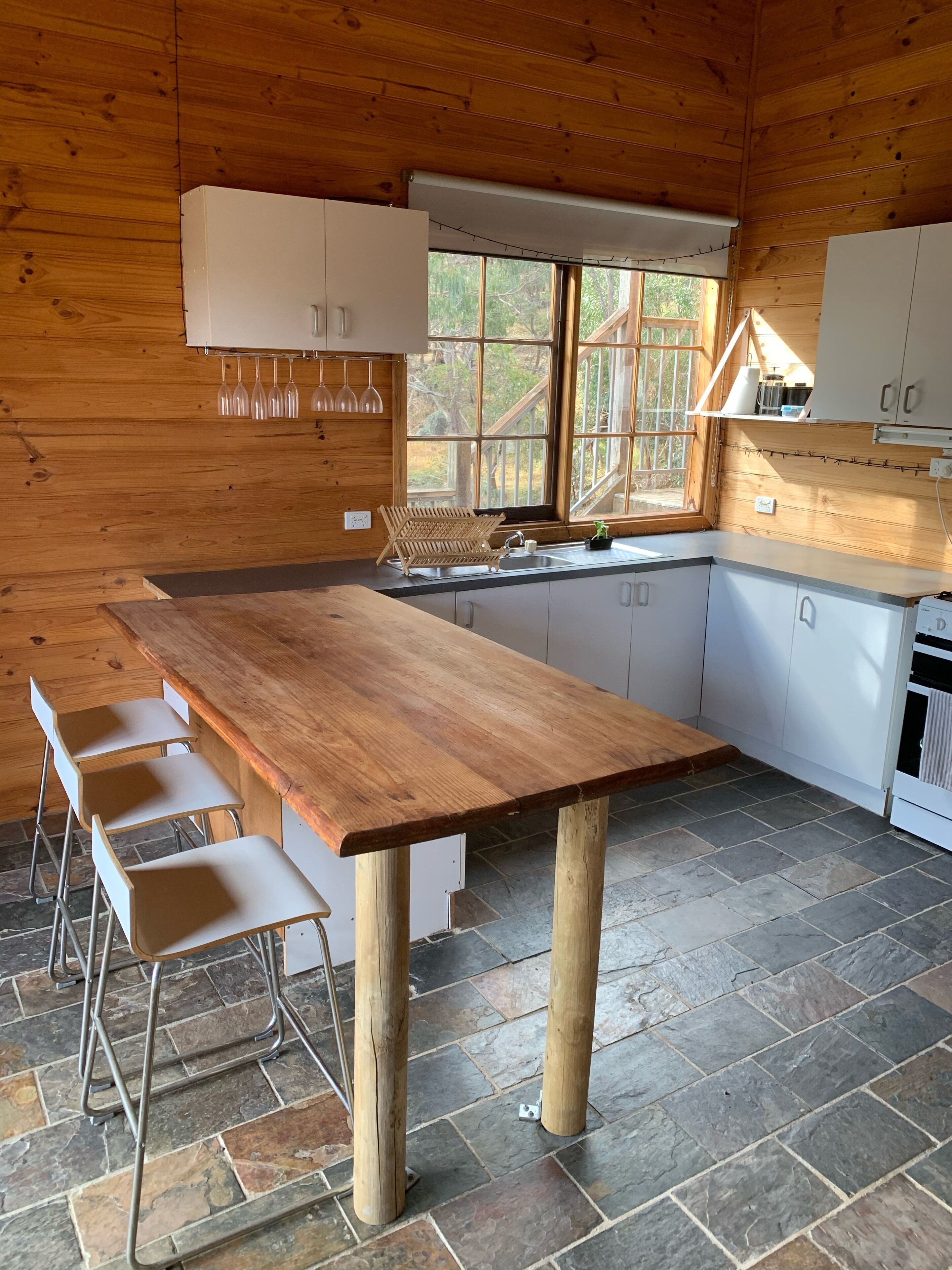 Hidden Valley House, 18 acres of private bushland