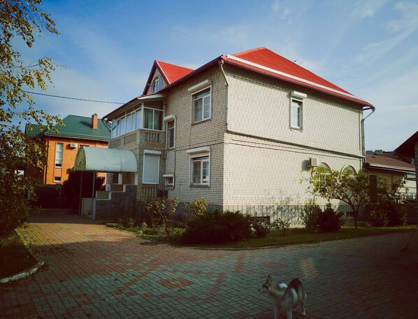 Façade de l’hébergement