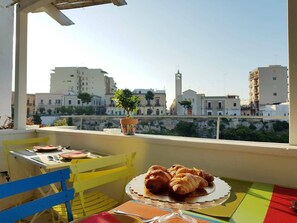 Desayuno buffet incluido todos los días