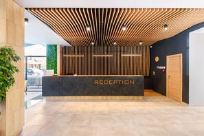 Reception - Avenue Deluxe (Burgas)