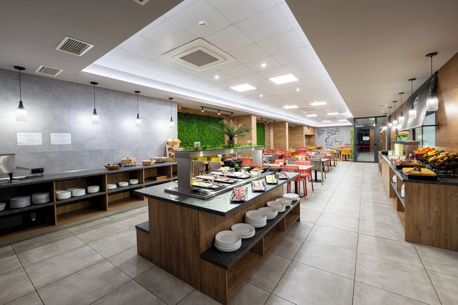 Desayuno continental diario (EUR 3.58 por persona)