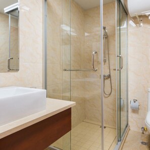 Bathroom - Floral Hotel Dianhu Holiday Shanghai (Shanghai)
