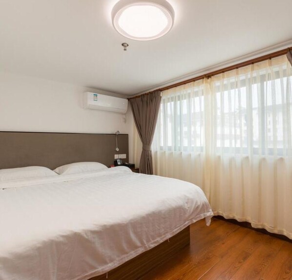Chambre Deluxe double | Accès au Wi-Fi (inclus), literie fournie