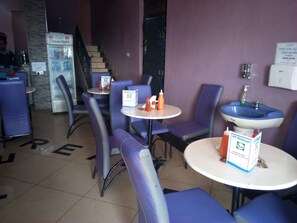 Free daily continental breakfast - Dream Light Hotel (Matuu)