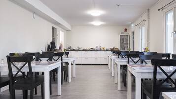 Buffet breakfast on weekends (SEK 80 per person)