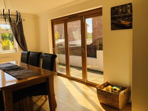 Dining - All yours bright and airy, 3 bedroom home situated on the edge of Wareham Forest (Wareham)