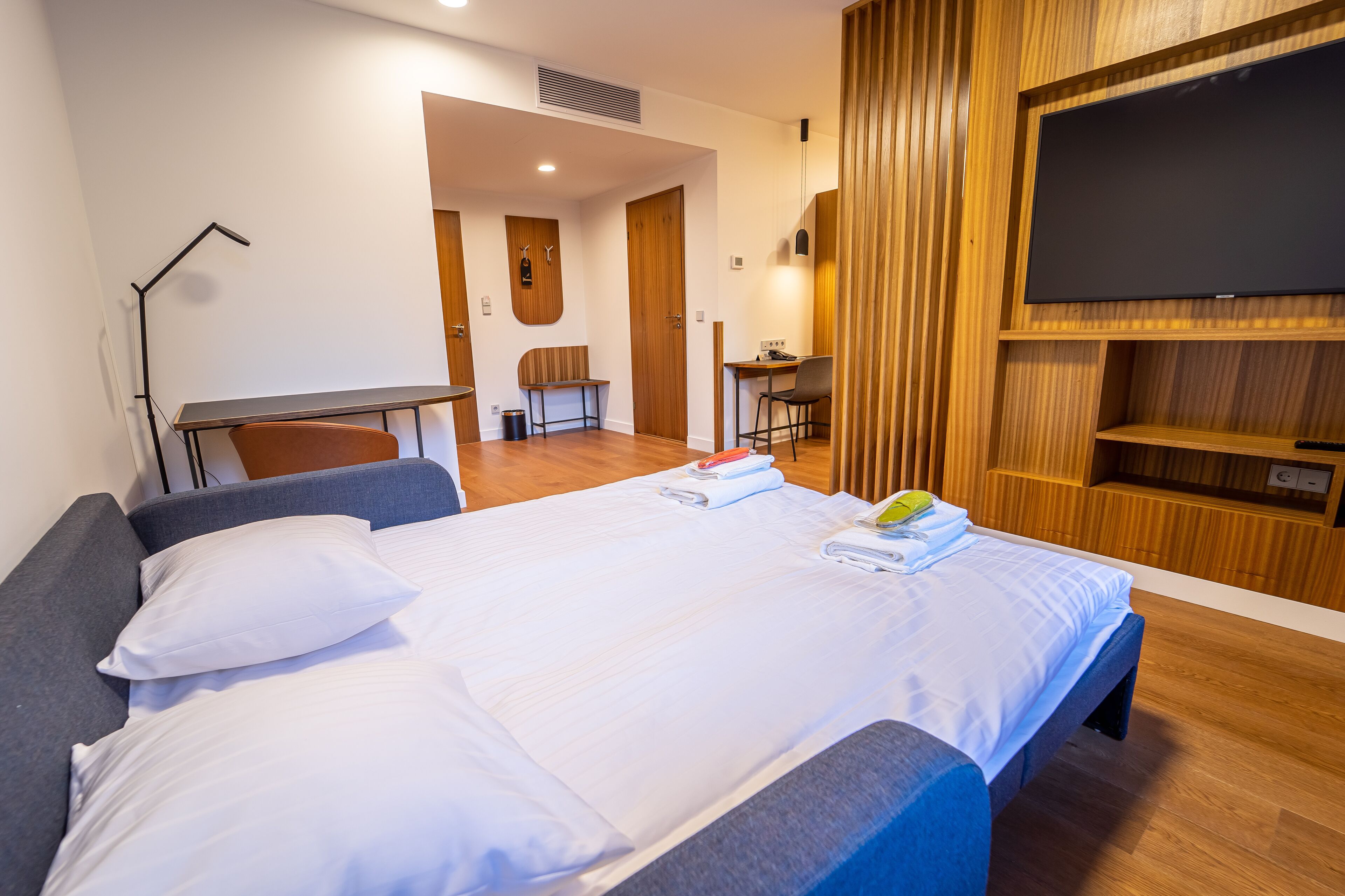 1 bedroom, minibar, in-room safe, desk