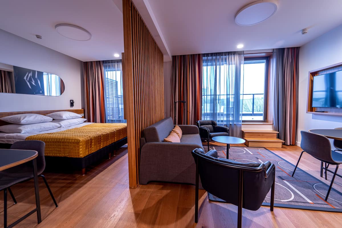 Minibar, in-room safe, desk, blackout curtains