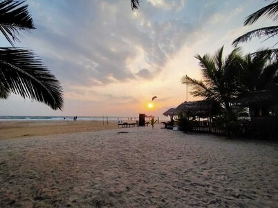 Moragalla Beach Home Guesthouse (Newly opened hotel)