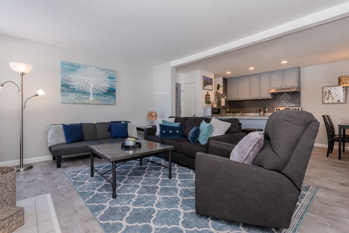 Winter Availability! Cool, Crisp Condo with a shared hot tub; short walk to Village