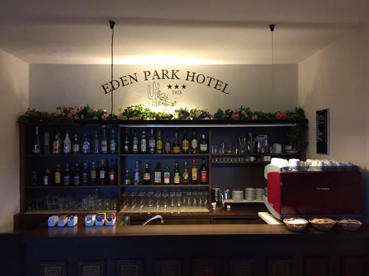 Photo - Eden Park Hotel