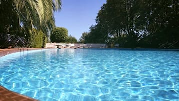 Piscina stagionale all'aperto