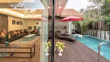 Minibar, cortinas blackout, wifi gratis y ropa de cama
