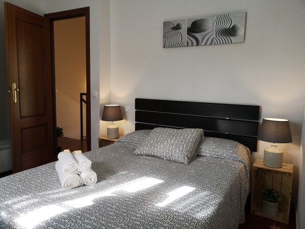 4 makuuhuonetta, Wi-Fi, vuodevaatteet