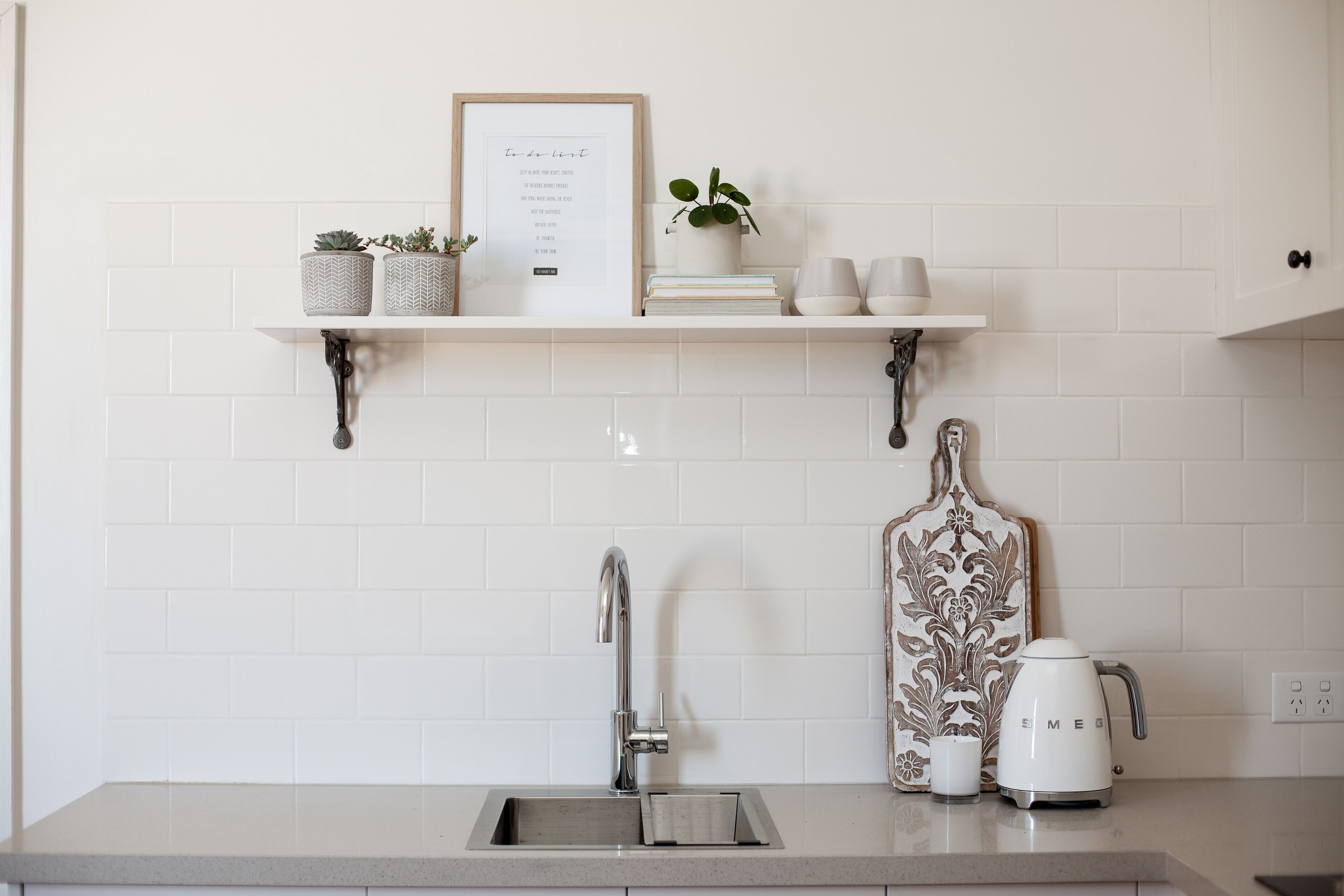 Deluxe suite, 1 queensize bed, niet-roken | Privékeuken | Een kookplaat, een espressoapparaat, een koffiezetapparaat/waterkoker