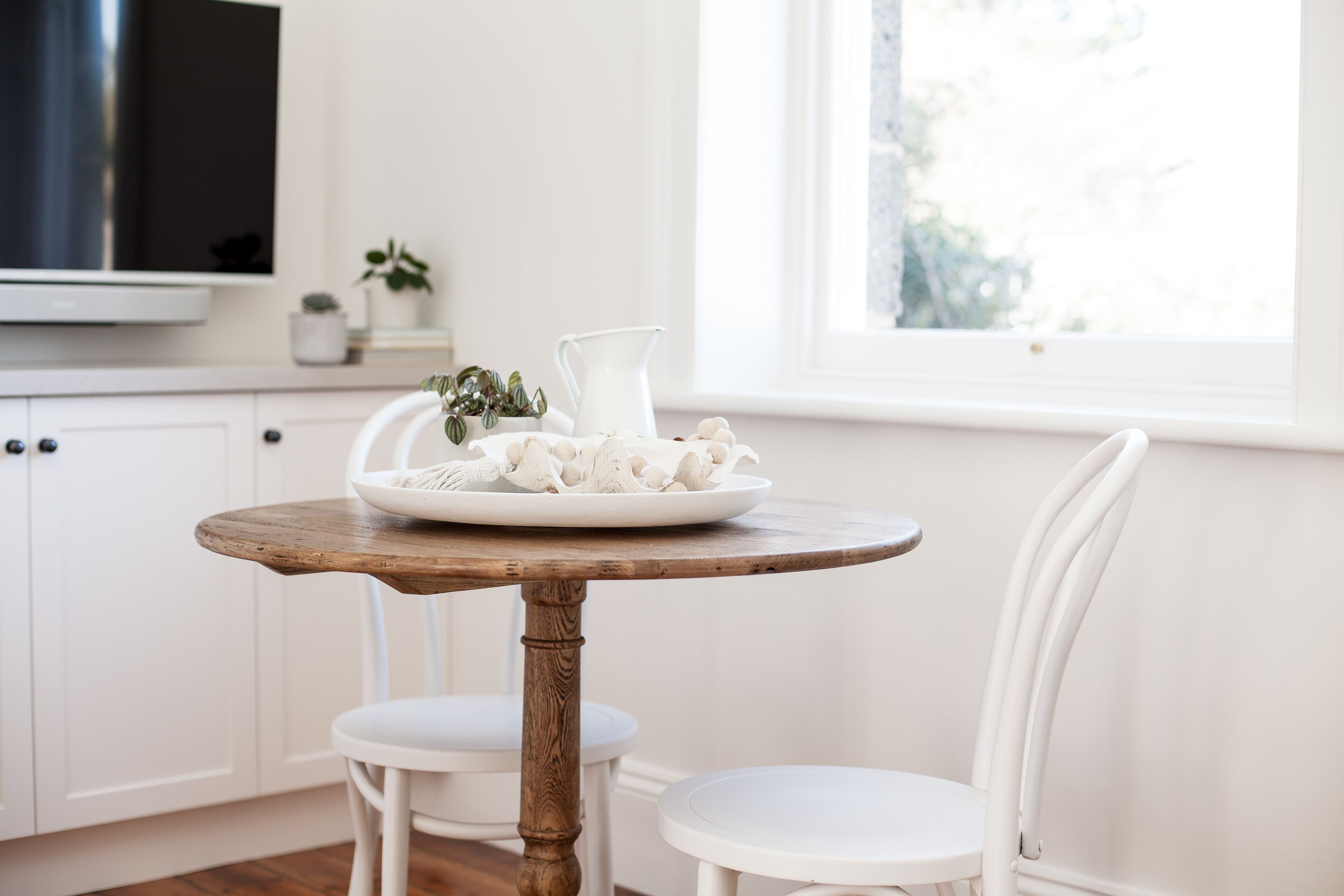 Suite Deluxe, 1 grand lit, non-fumeur | Restauration dans la chambre