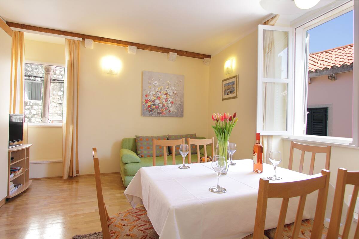 Apartamento, 1 quarto (1) | TV de tela plana