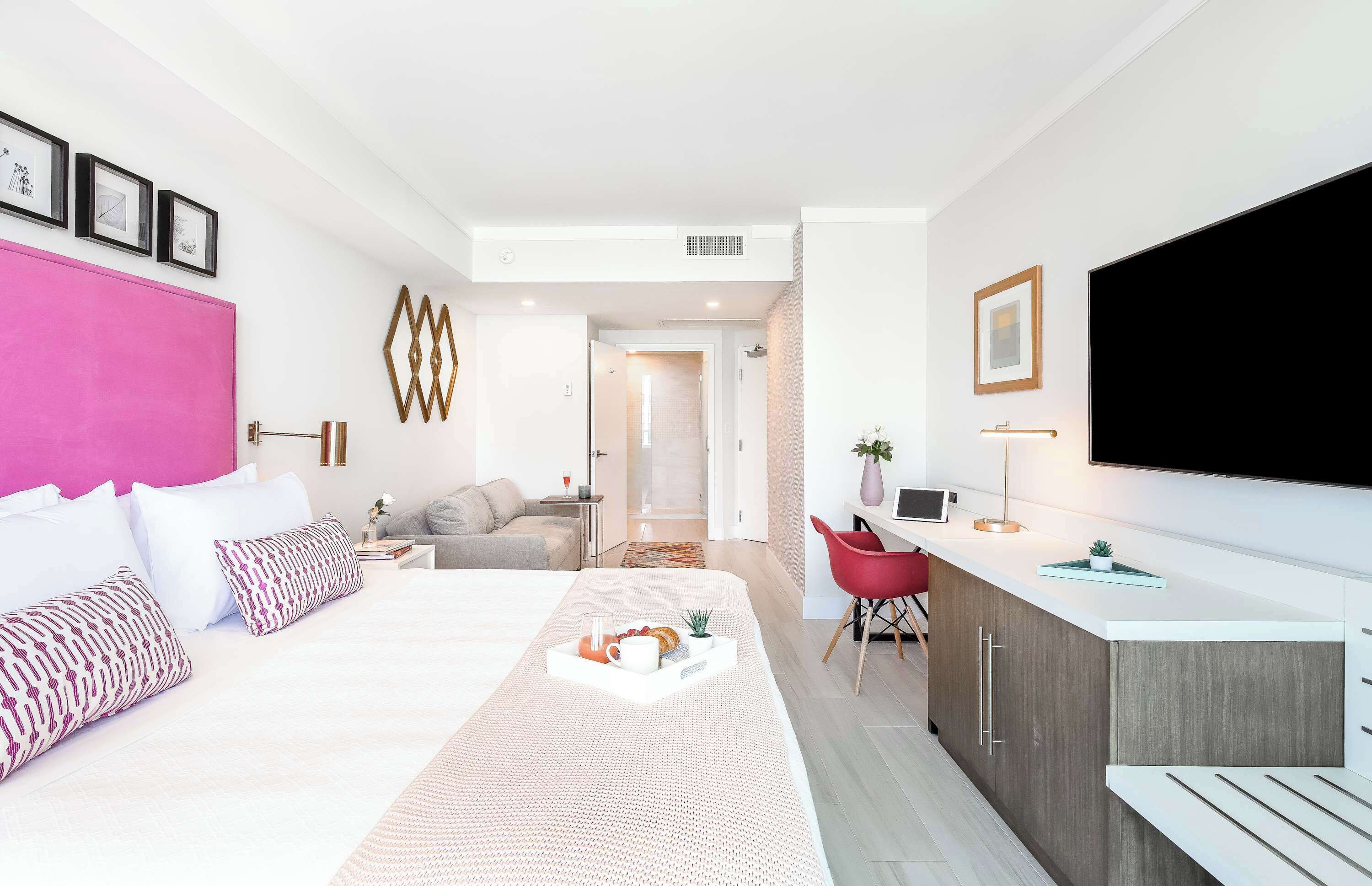 Zimmersafe, Bügeleisen/Bügelbrett, Reisekinderbett, kostenloses WLAN