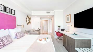 1 bedroom, in-room safe, desk, iron/ironing board