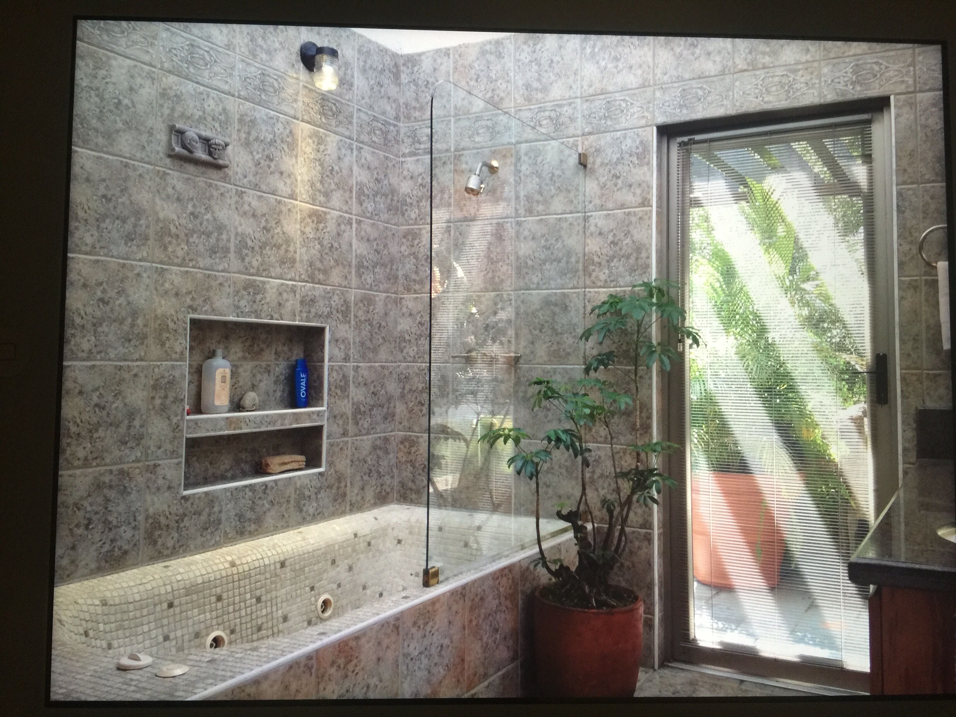 Bathtub, jetted tub, hair dryer, towels