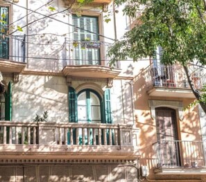 Exterior - Hostel Turistic Castell (Barcelona)