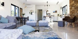 Superior Villa, Private Pool, Sea View | Living area - Villa Del Mar (Lefkada)