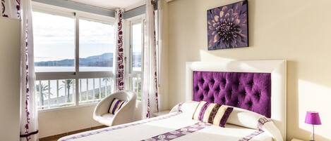 2 chambres, fer et planche à repasser, accès Internet, draps fournis