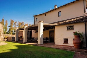 Exterior - Apt. LA TORRE - "Manor of Brunelleschi" Medieval Apartments Resort (Vicopisano)