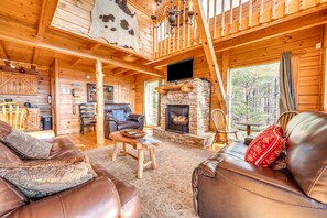 Smart TV, fireplace, DVD player, table football