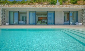 Front of property - Villa Fyki (Lefkada)