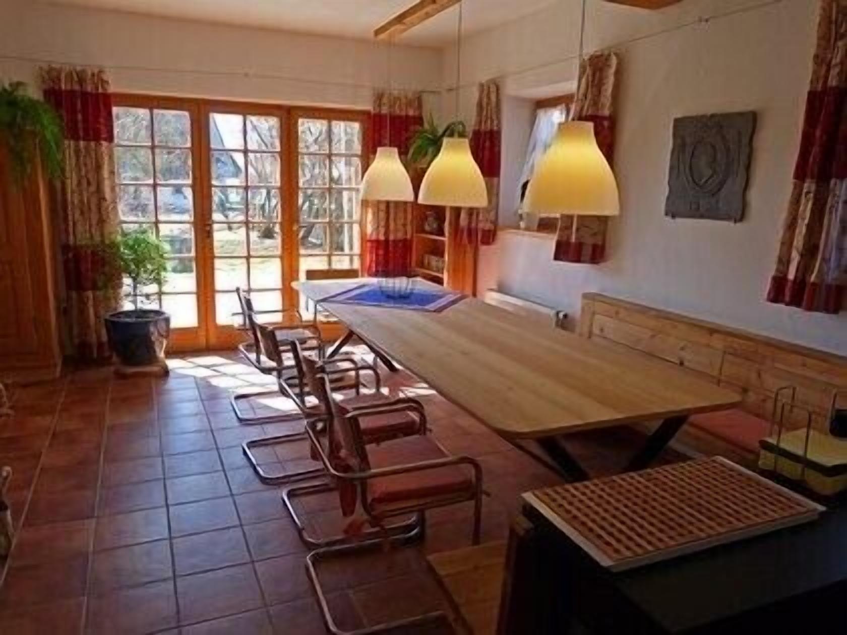 Urgemütliche large apartment, cottage for gr. Groups, dogs welcome