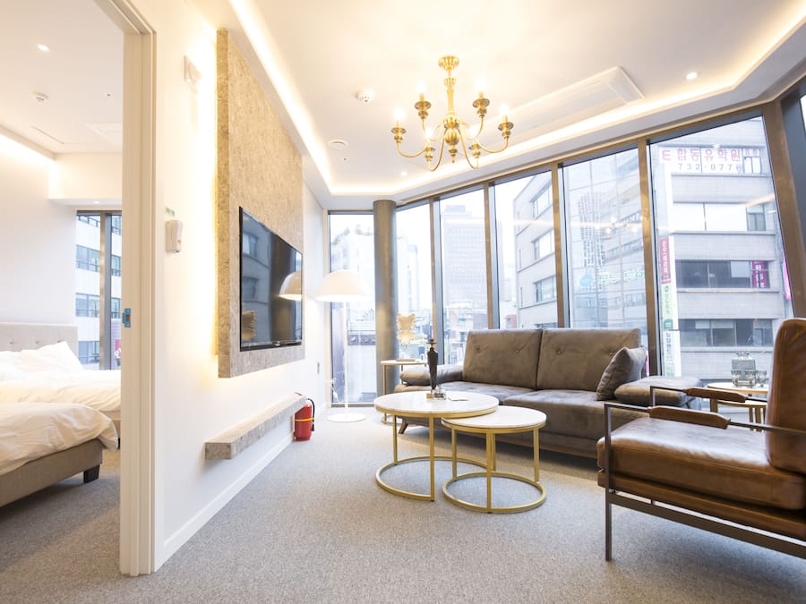 Main Building Suite (Randomly Selected) | Living area | 43-inch flat-screen TV with cable channels, Netflix, streaming services