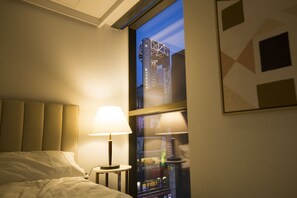 Main Building Suite (Randomly Selected) | Vista desde la habitación
