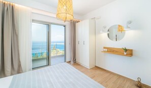 Villa, 3 Schlafzimmer, eigener Pool, Meerblick | 3 Schlafzimmer, Bügeleisen/Bügelbrett, kostenlose Babybetten