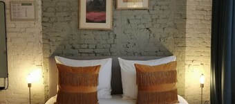 The Light Blue Parrot