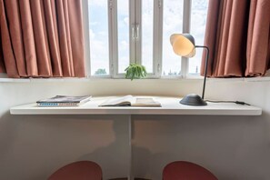 Interior - The Suit by SHWAY Antwerp (Antwerpen)