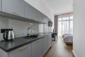 Superior-Studio, Balkon (4) | Eigene Kochnische