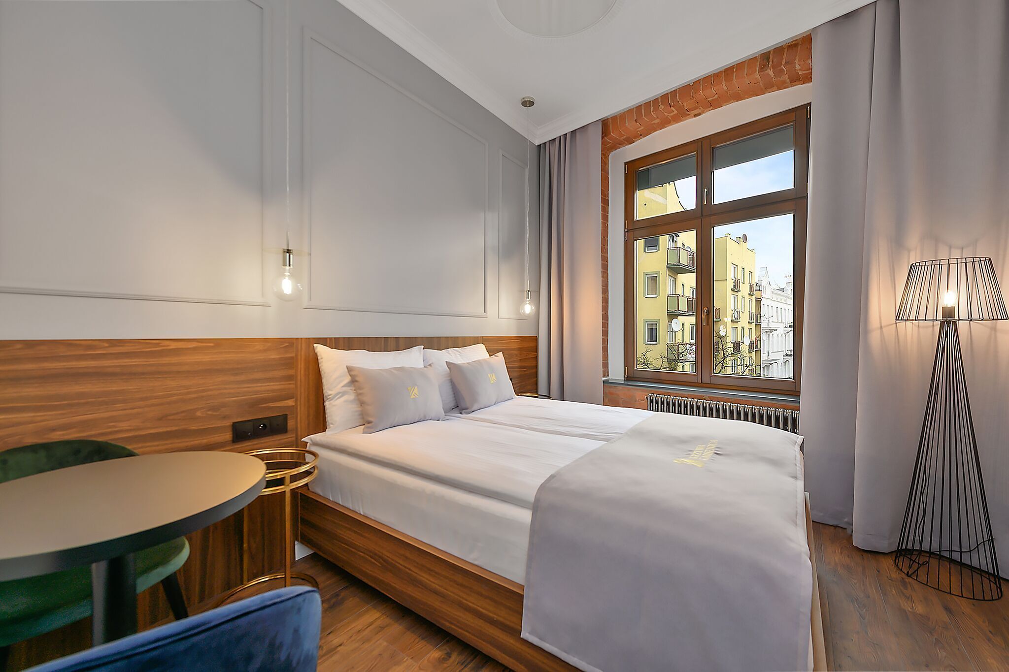 Premium bedding, soundproofing, iron/ironing board, free WiFi