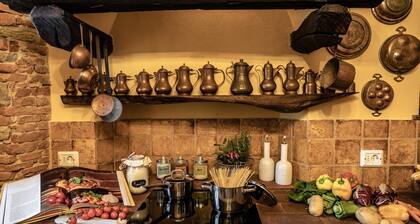 Apt. CAPTAIN - "Brunelleschi Manor" Medieval Apartments Resort