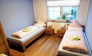 2 Schlafzimmer, Bügeleisen/Bügelbrett, WLAN, Bettwäsche