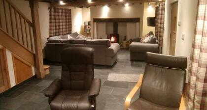 Pershbrook Cottage & Garden on the River Severn.