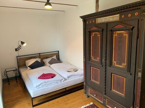 9 bedrooms, iron/ironing board, free WiFi