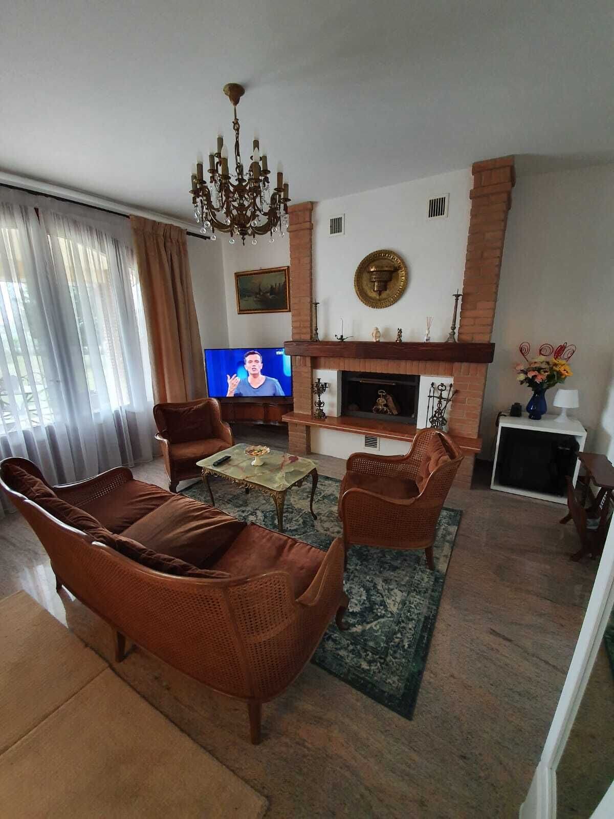 Suite Luxury, idromassaggio | Soggiorno | TV a schermo piatto
