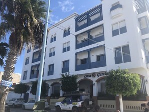 Front of property - Residencia Turistica Garcia (Asilah)