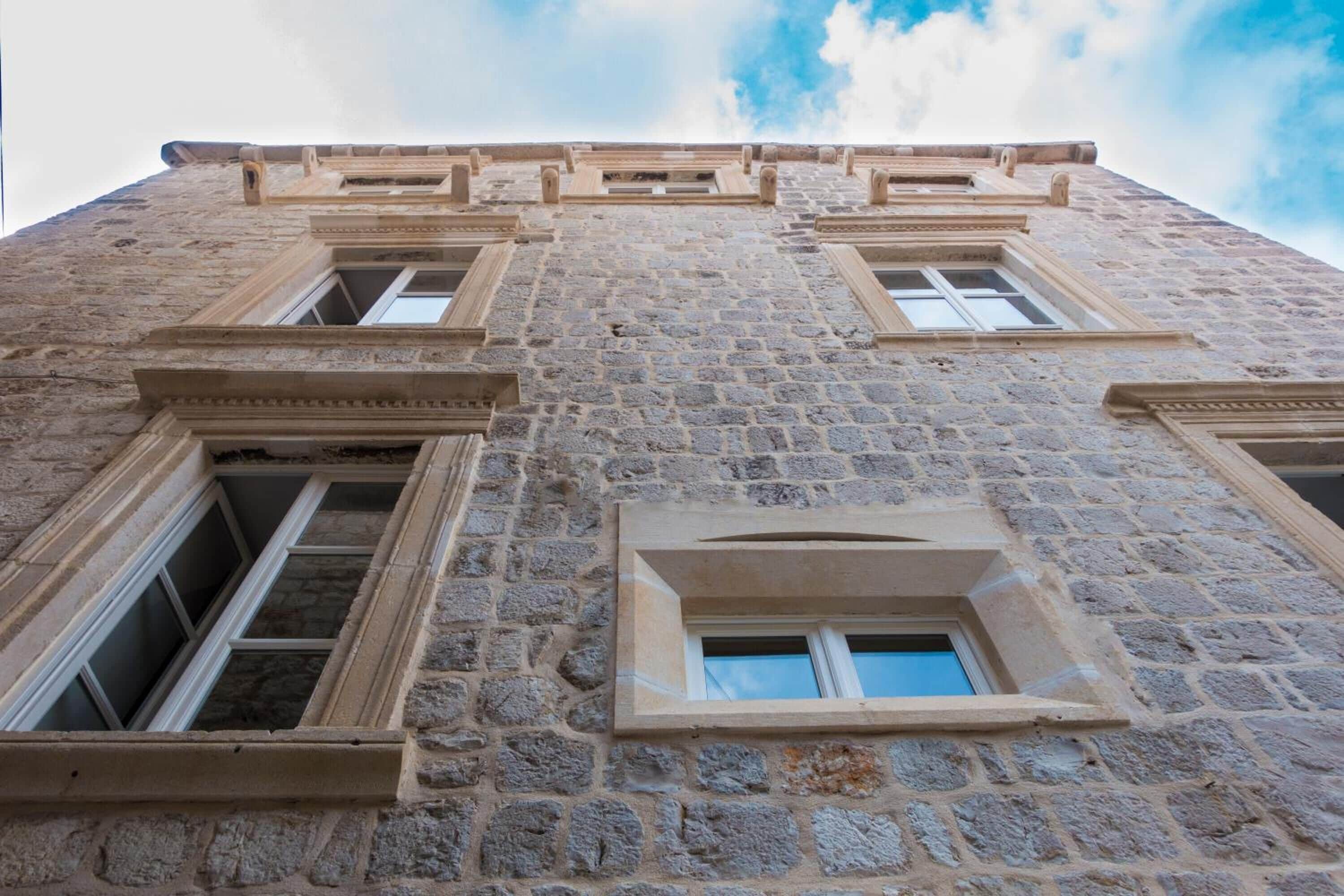 Photo - Dominus Little Palace