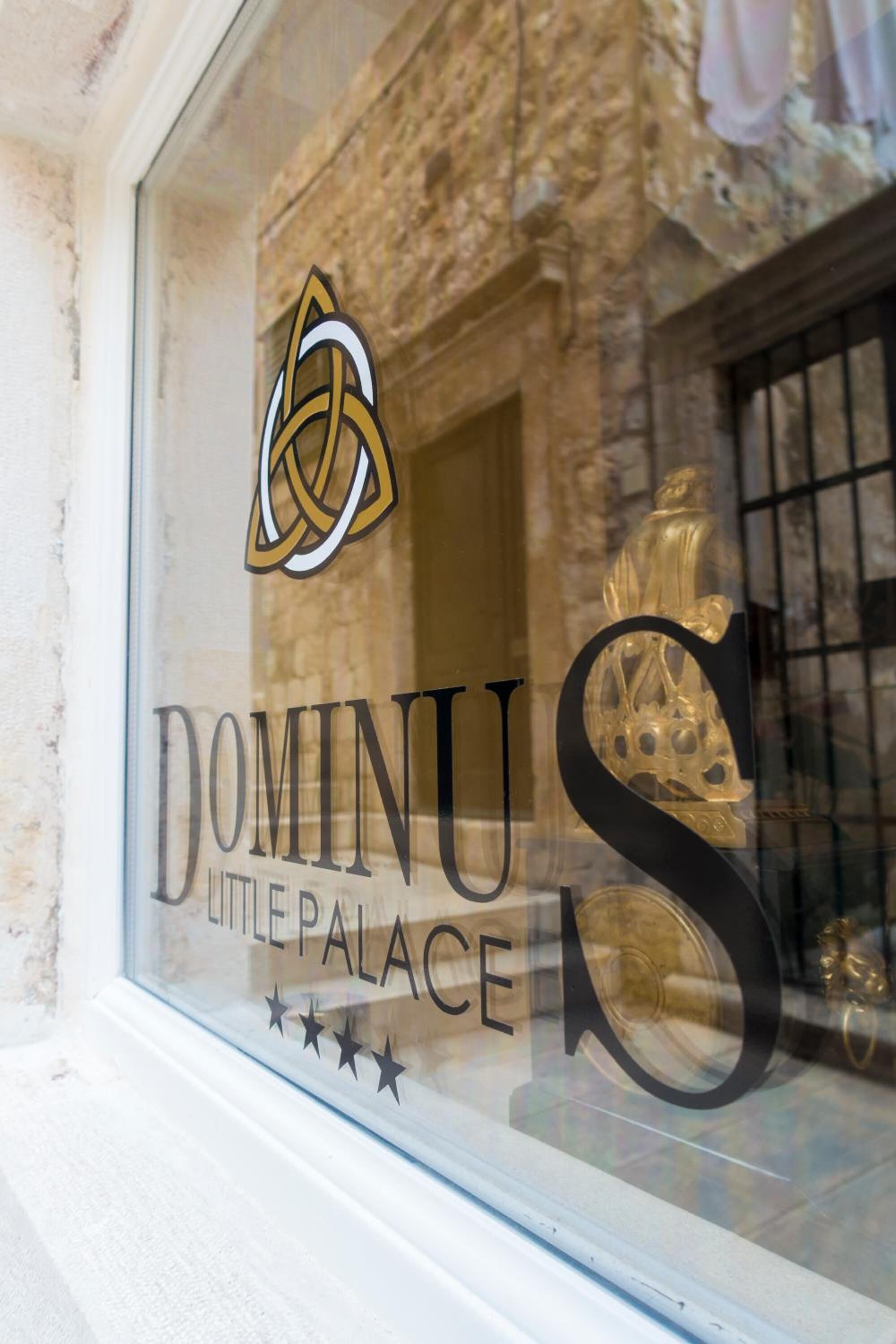 Photo - Dominus Little Palace