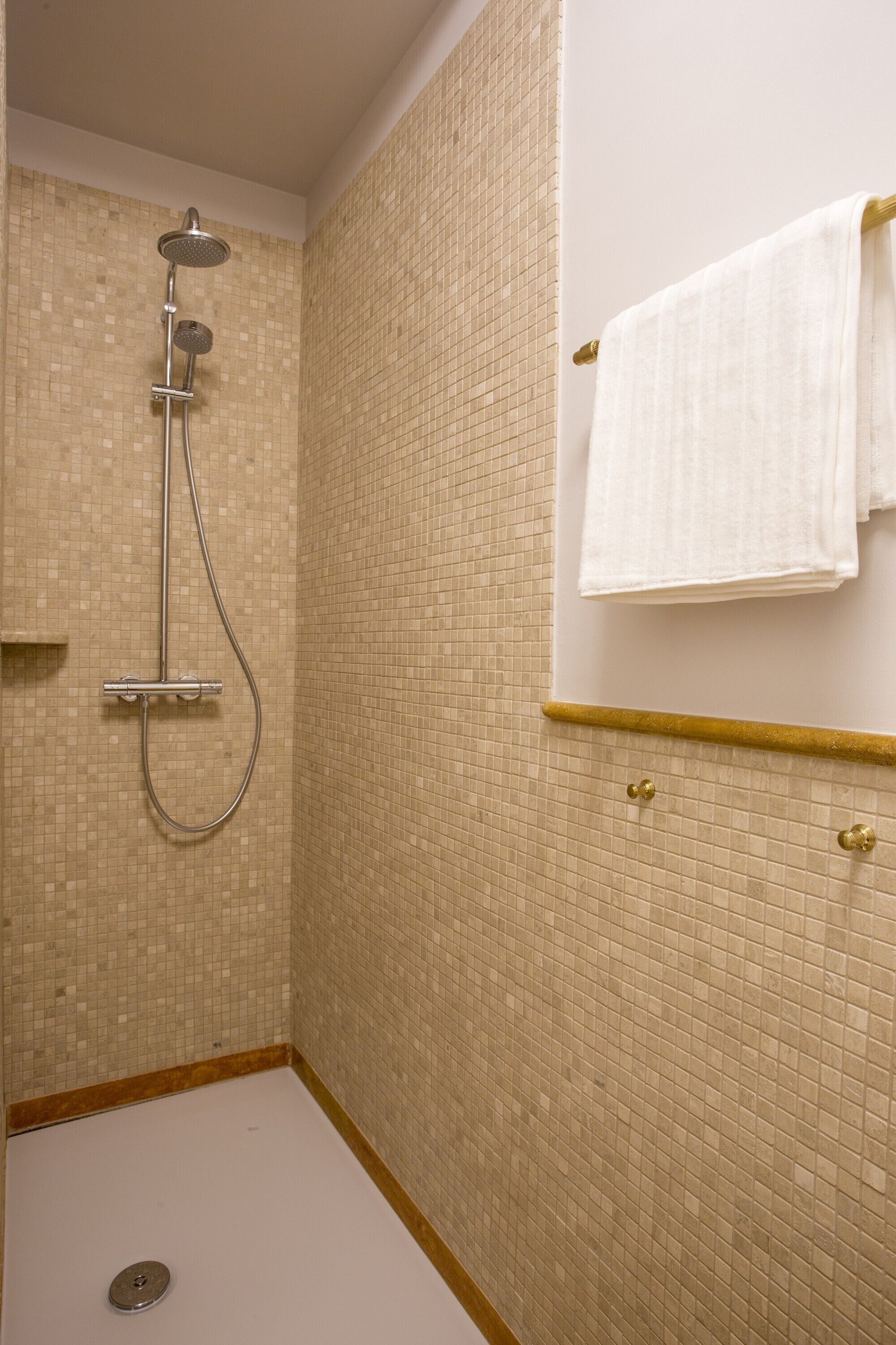 Photo - Dominus Little Palace