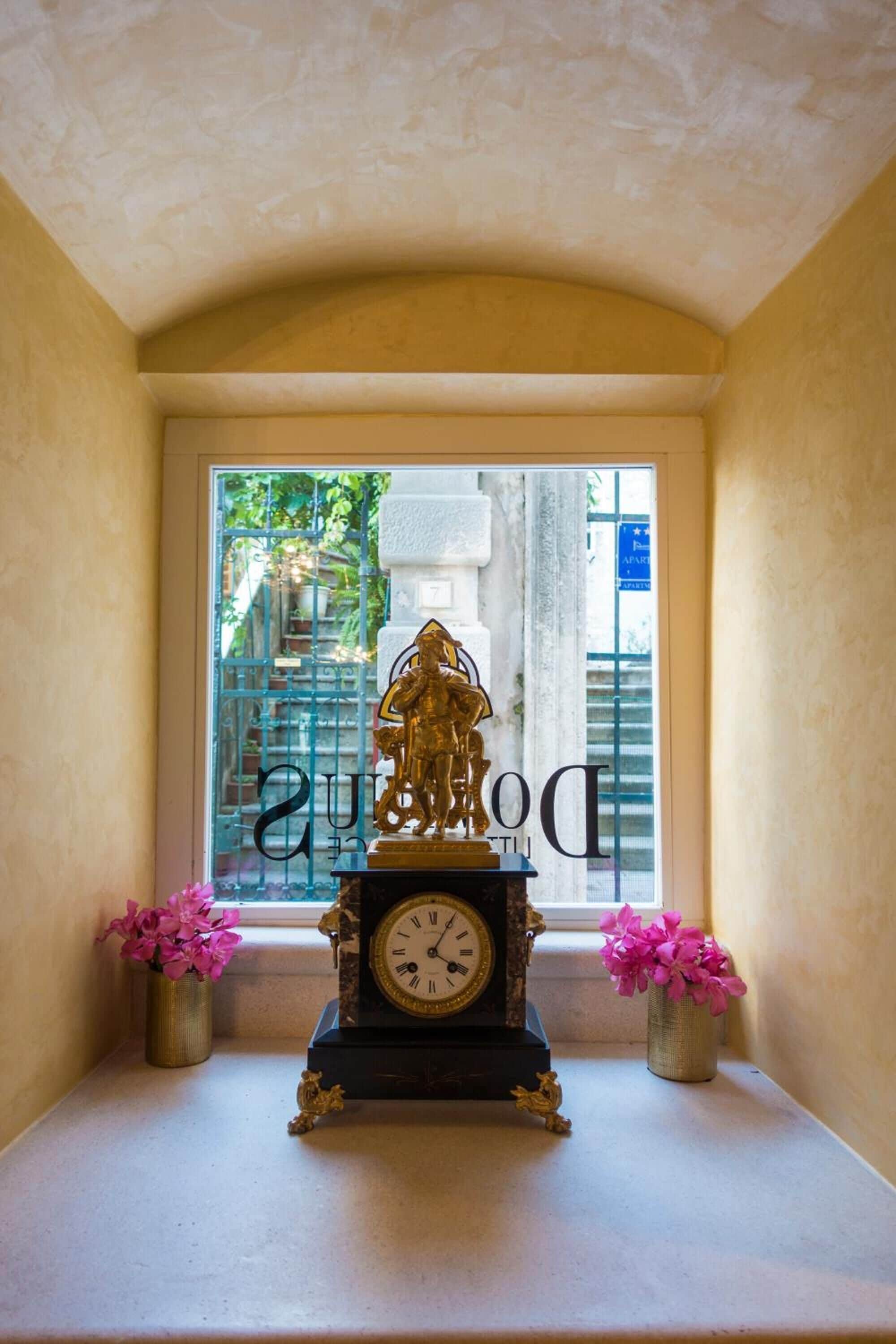 Photo - Dominus Little Palace