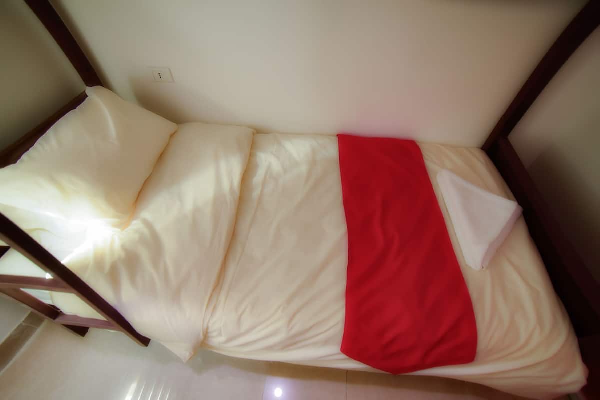 Free WiFi, bed sheets