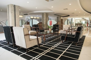 Quầy tiếp tân